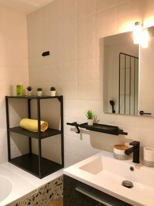 Le Petit St-Jean Apartman Bagnères-de-Bigorre Kültér fotó